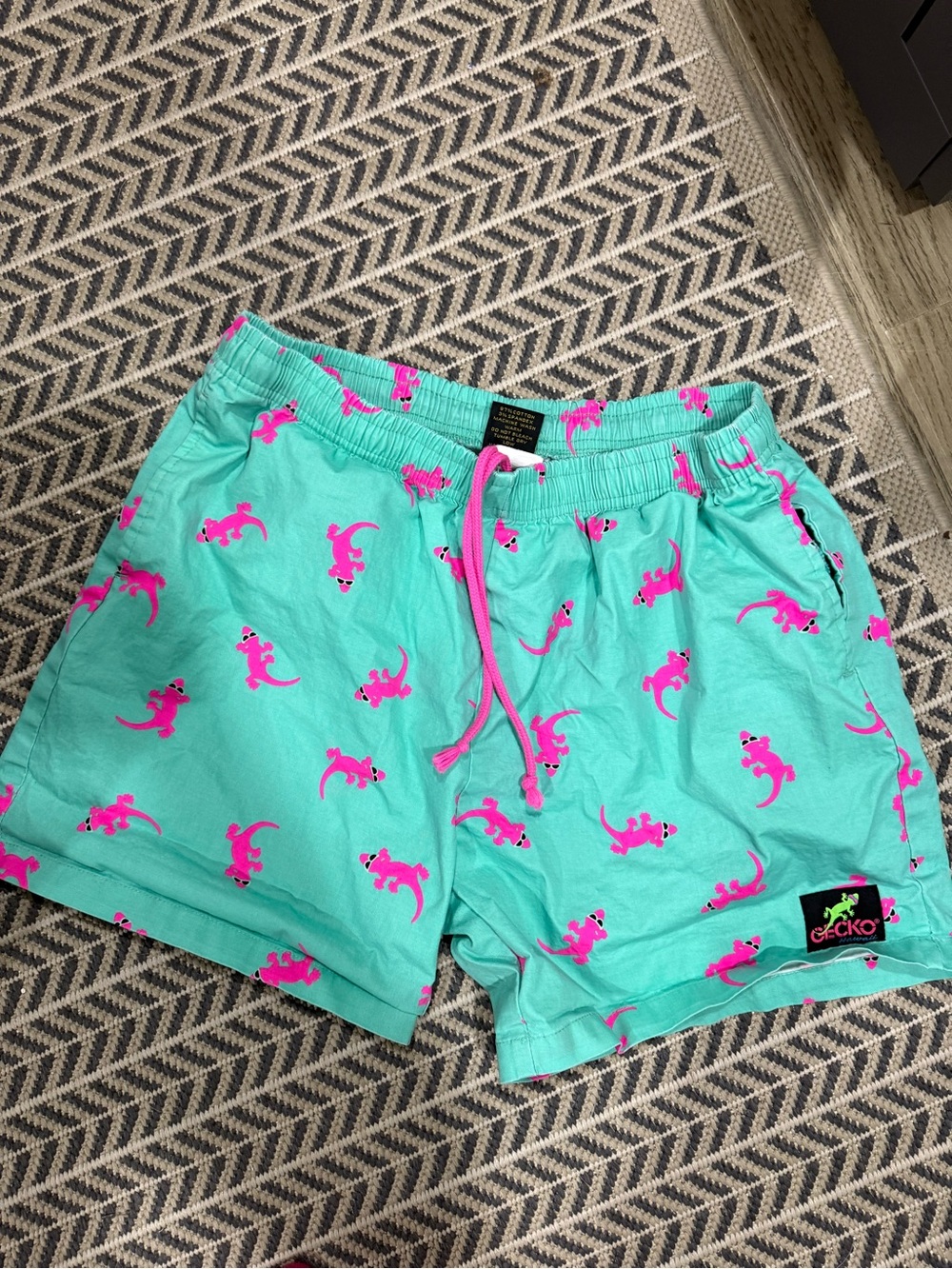 GECKO Unlined Shorts | L